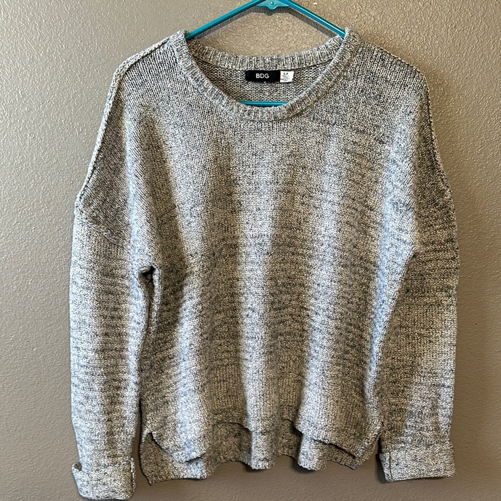 BDG Brand Oversized Sweater Size S/P
Like New Condition